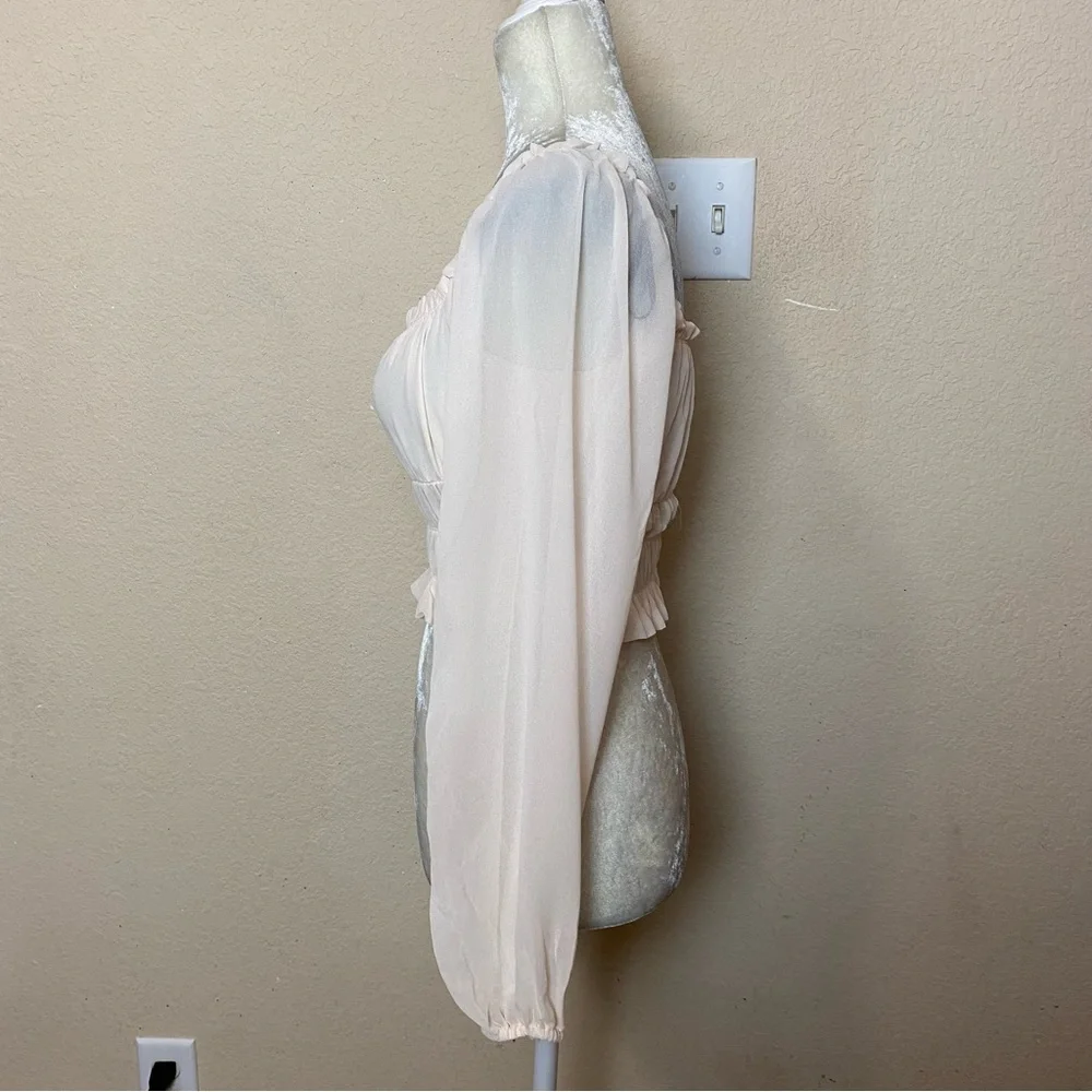 NWT! Forever 21 Cropped Puff Long Sleeve Blouse Top Cream Ivory Smocked Sz Small - Picture 7 of 11